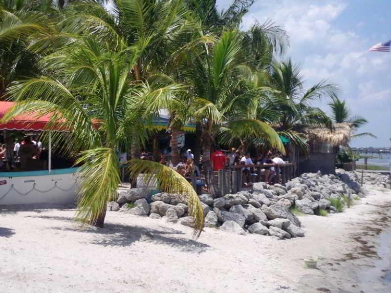 Capt Hirams Resort Sebastian Exterior foto